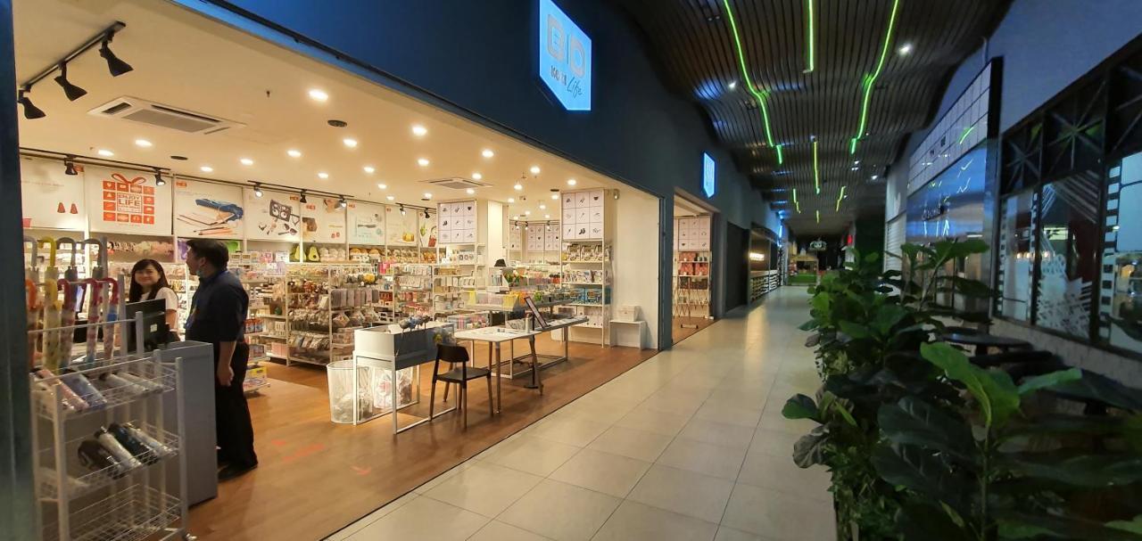 Kozi Square New Sgh Cozy 8a Apartment *